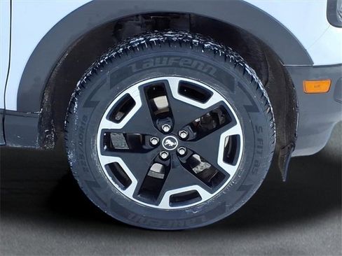 Used 2022 Ford Bronco Sport Outer Banks w/ Tech Package image 9