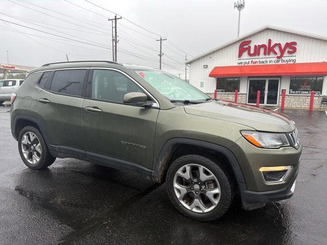 Used 2019 Jeep Compass Limited AWD/4WD image 1