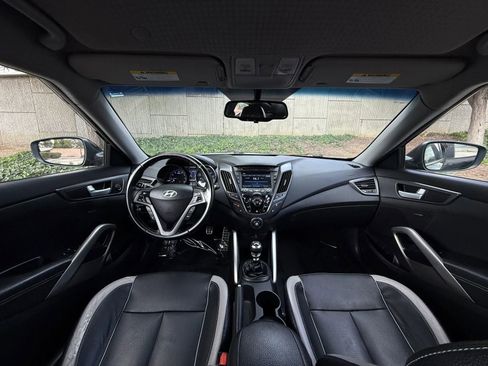 Used 2015 Hyundai Veloster Turbo FWD image 38