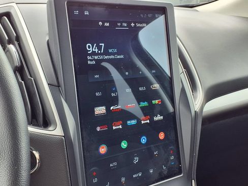 Certified 2023 Ford Edge SEL w/ Convenience Package AWD/4WD image 12