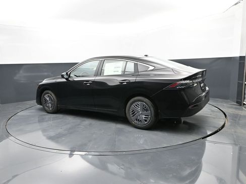 New 2026 Nissan Sentra S w/ Floor Mat Package FWD image 7