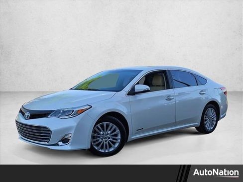 Used 2014 Toyota Avalon XLE Premium FWD image 1