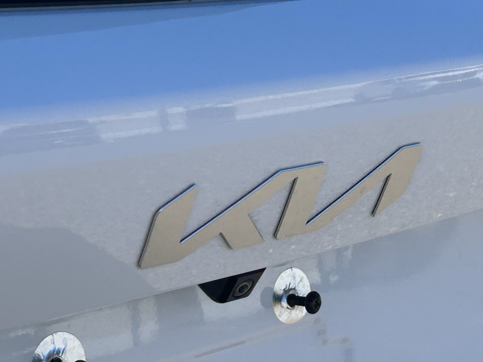 Used 2025 Kia Sorento LX FWD image 10