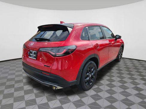 Used 2023 Honda HR-V Sport image 4