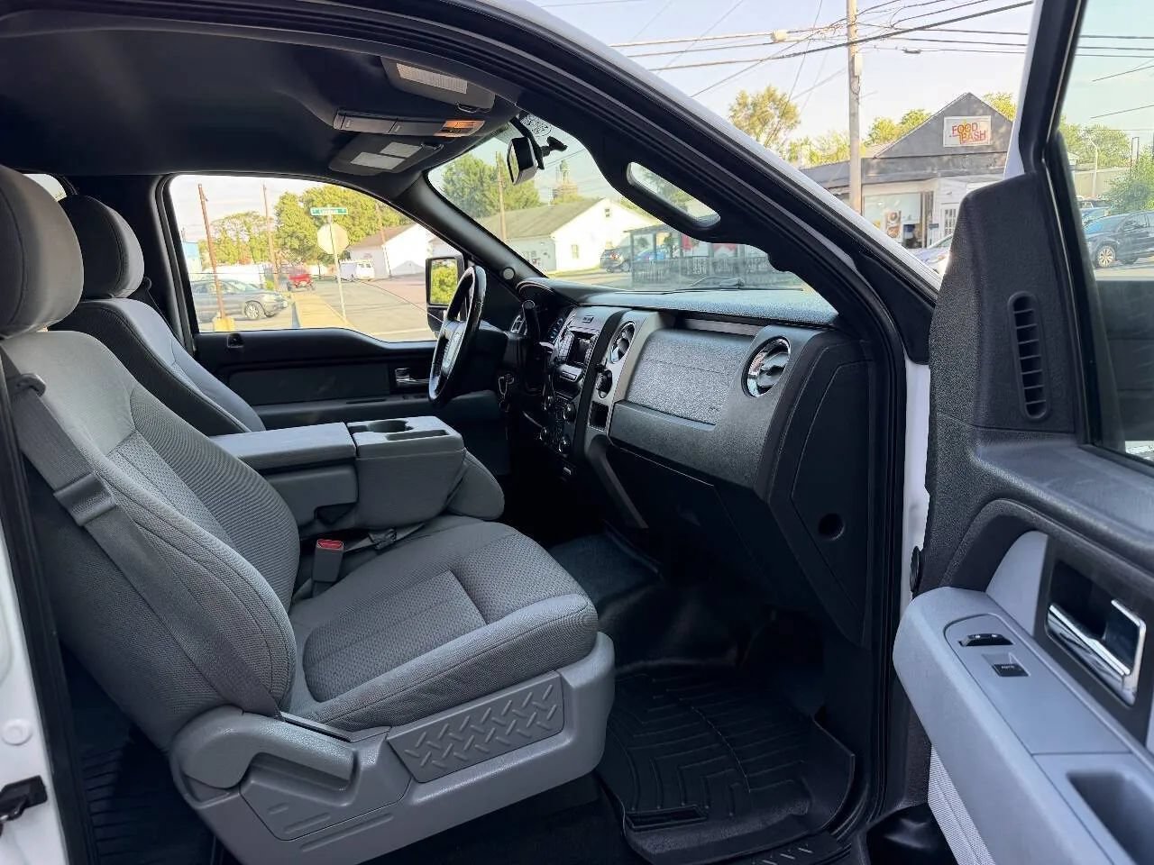 Used 2013 Ford F150 XLT w/ Luxury Equipment Group AWD/4WD image 28