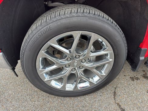 Used 2024 Chevrolet Silverado 1500 LT image 10