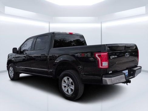 Used 2017 Ford F150 XLT AWD/4WD image 5