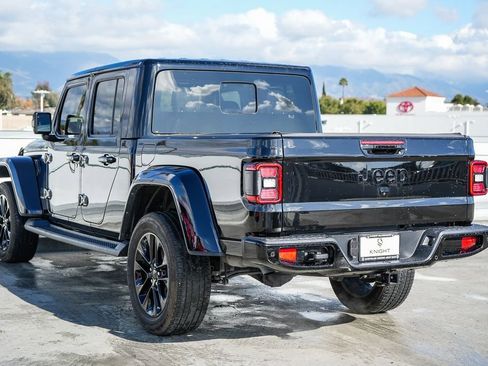 Certified 2022 Jeep Gladiator Overland image 9