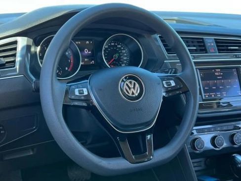 Used 2021 Volkswagen Tiguan S image 79