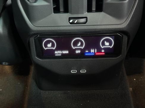 New 2026 BMW X3 xDrive30 w/ Premium Package image 11