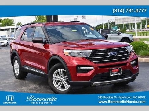 Used 2023 Ford Explorer XLT w/ Equipment Group 202A AWD/4WD image 1