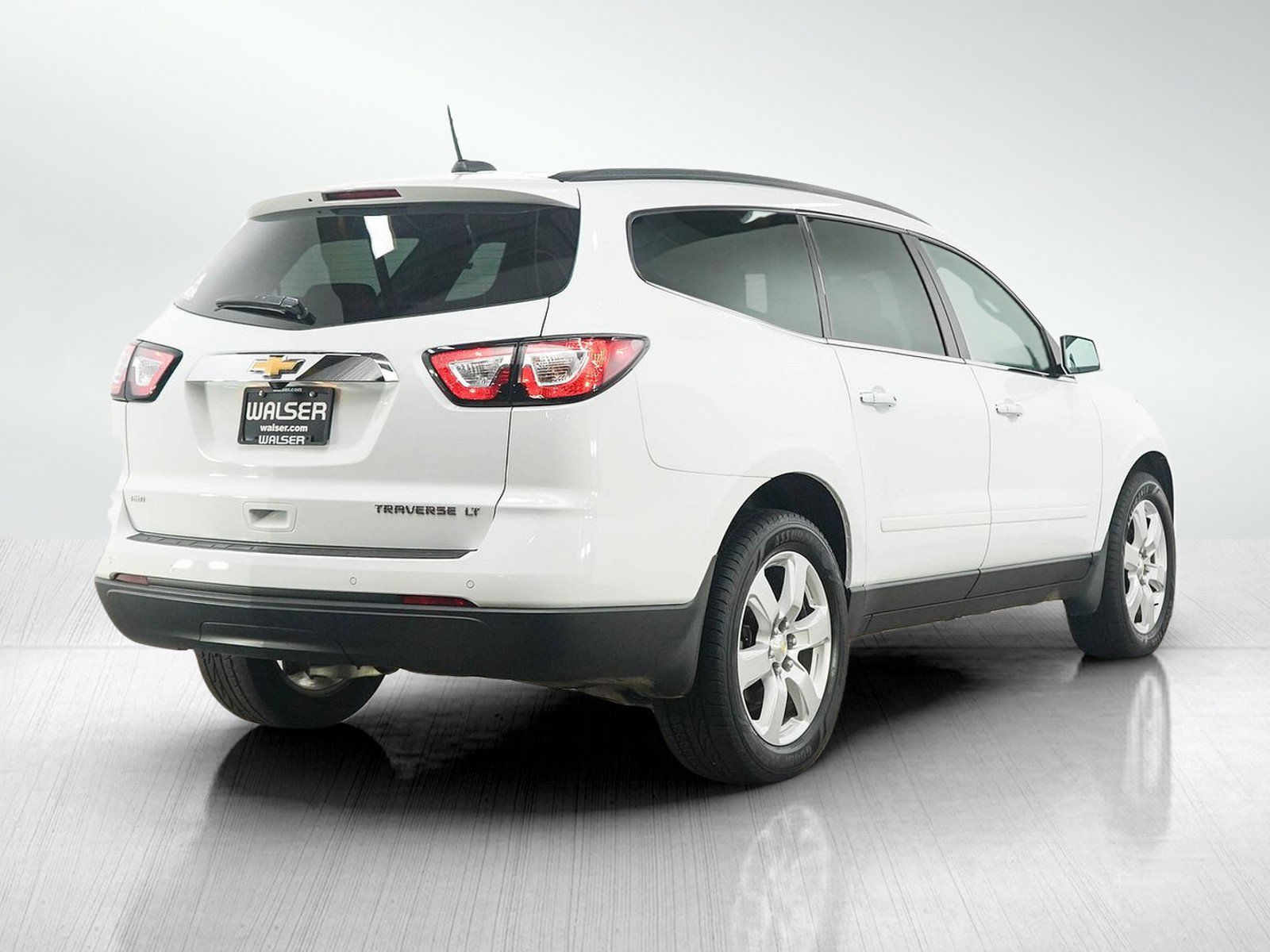Used 2016 Chevrolet Traverse LT w/ Style and Technology Package AWD/4WD image 5