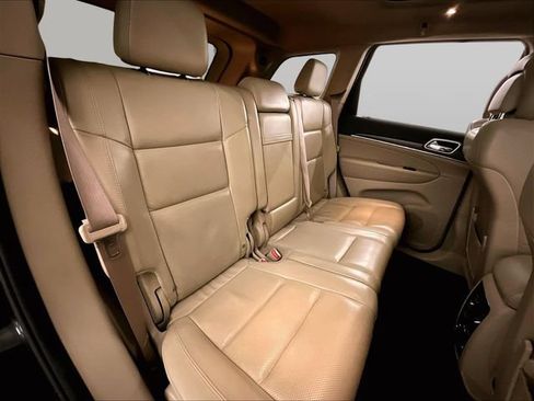 Used 2017 Jeep Grand Cherokee Limited w/ Luxury Group II AWD/4WD image 27