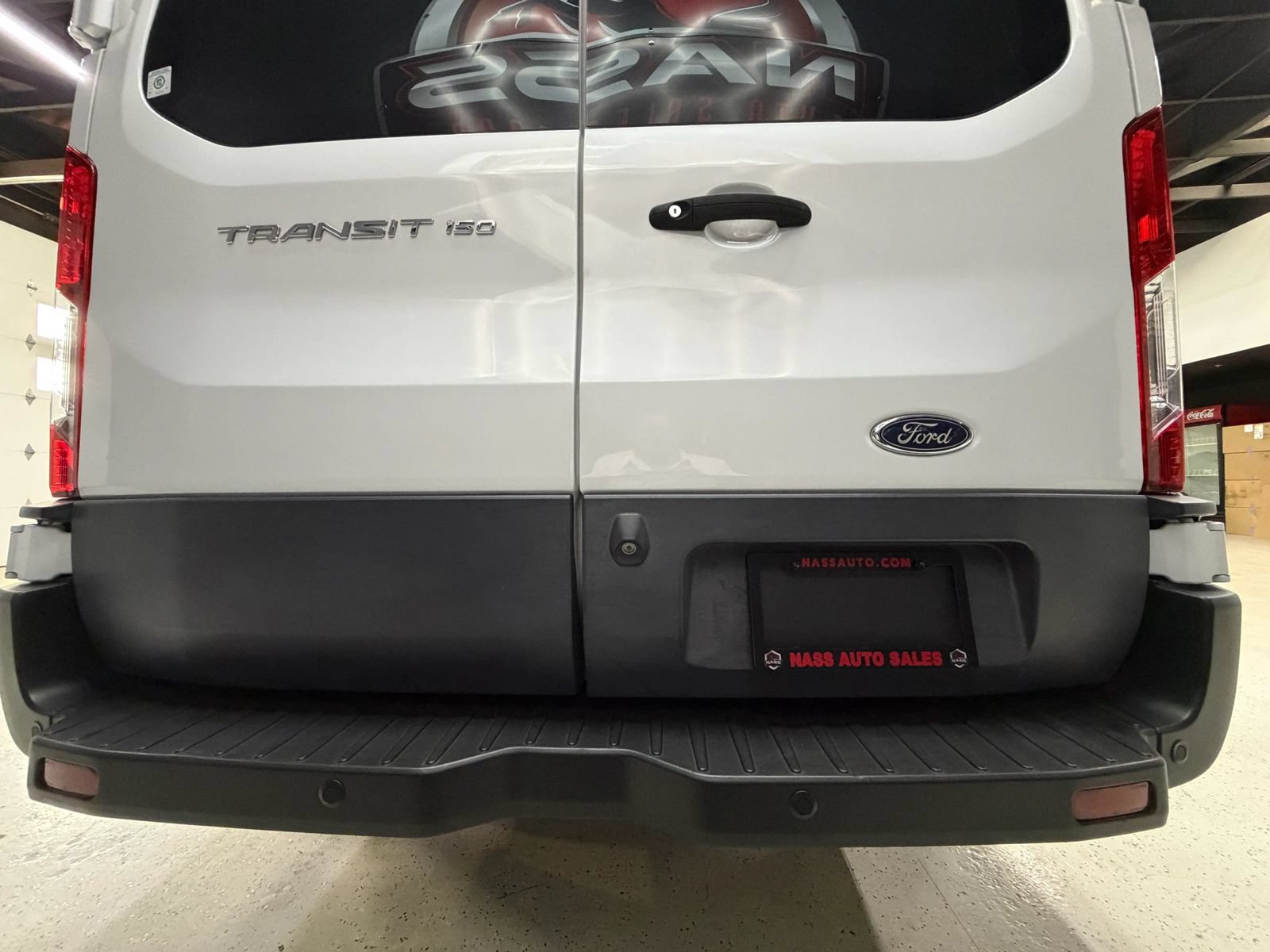 Used 2017 Ford Transit 150 XL RWD image 11