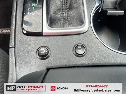 Used 2019 Toyota Highlander LE image 15