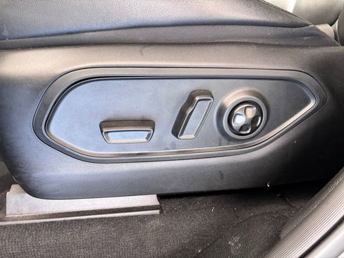 Used 2023 Jeep Grand Cherokee L Limited AWD/4WD image 21