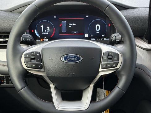 New 2026 Ford Explorer Active w/ Active Comfort Package image 11