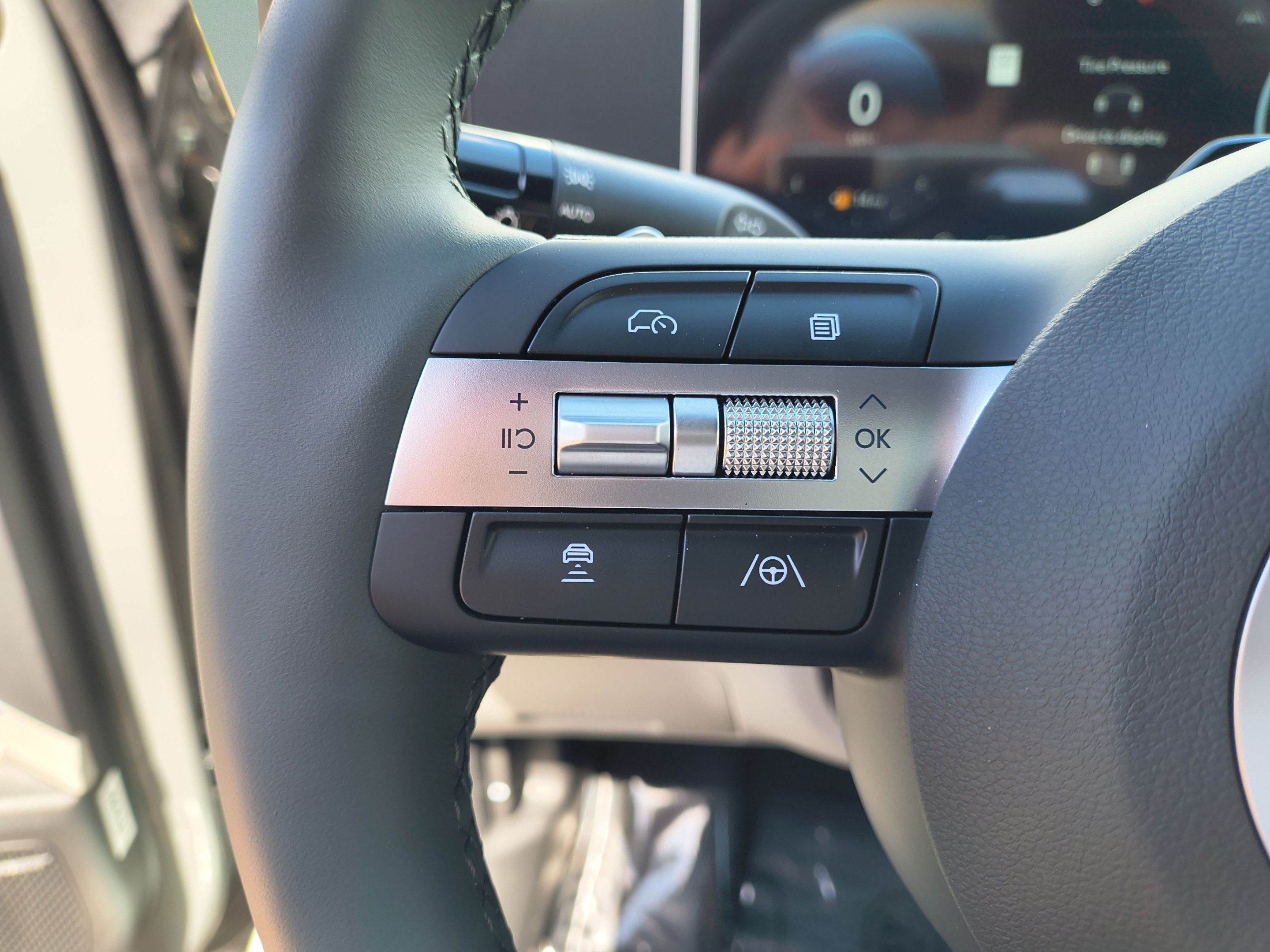 New 2026 Hyundai Tucson Limited FWD image 29