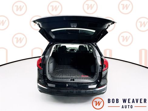 Used 2022 GMC Terrain SLE image 28