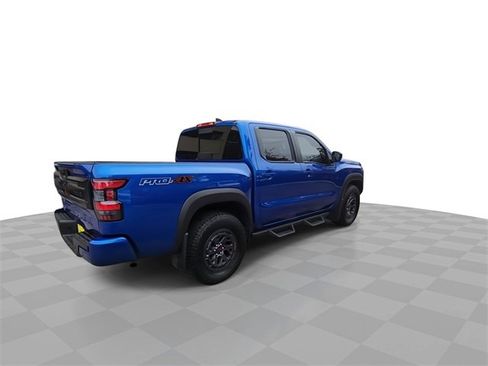 Used 2025 Nissan Frontier PRO-4X image 8