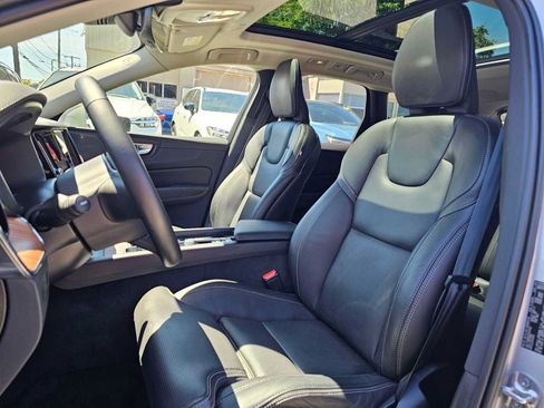 Certified 2023 Volvo XC60 T8 Ultimate AWD/4WD image 21