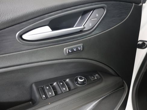 Used 2022 Alfa Romeo Stelvio Sprint image 19