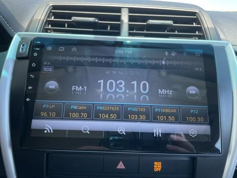 Used 2017 Toyota Camry LE FWD image 16