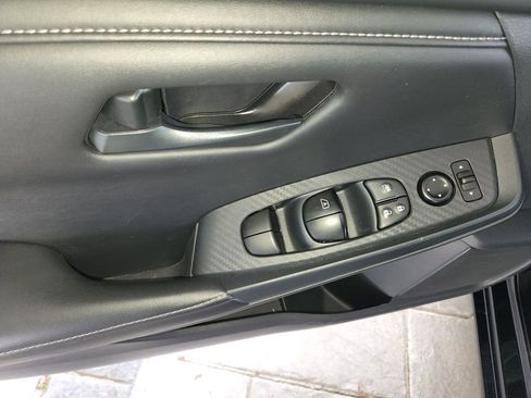 Used 2025 Nissan Sentra S image 28