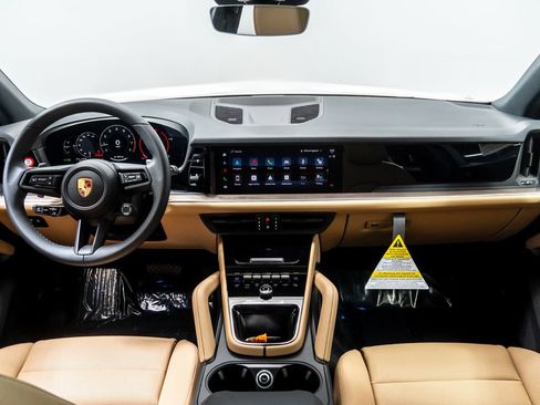 New 2026 Porsche Cayenne image 20