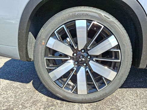 New 2026 Mitsubishi Outlander SEL image 10