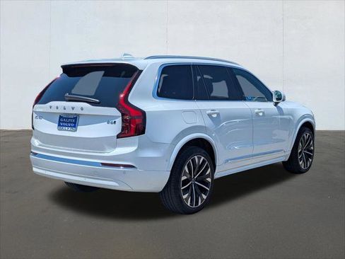 Used 2026 Volvo XC90 B6 Plus w/ Protection Package Premier AWD/4WD image 5