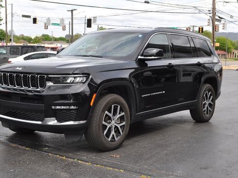 Used 2024 Jeep Grand Cherokee L Limited image 4