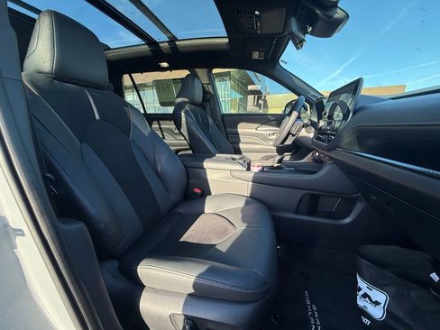 Used 2026 Toyota Grand Highlander AWD Hybrid image 30