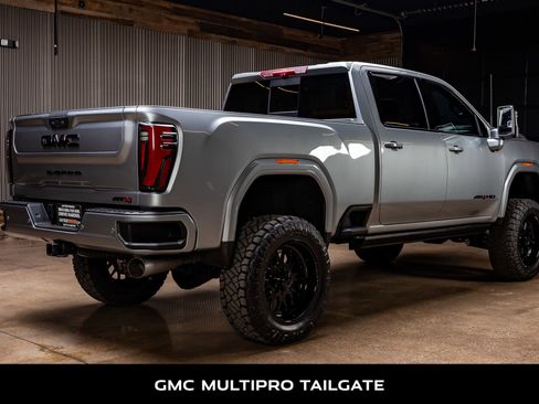 Used 2024 GMC Sierra 2500 AT4 w/ AT4 Premium Plus Package image 10