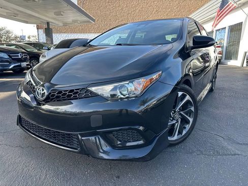 Used 2017 Toyota Corolla iM w/ Carpet Mat Package image 2