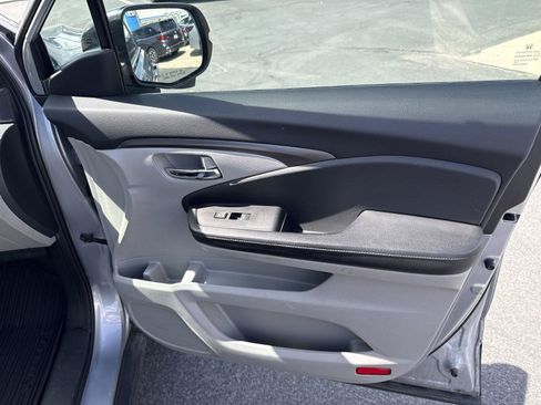 Used 2017 Honda Pilot EX-L image 27
