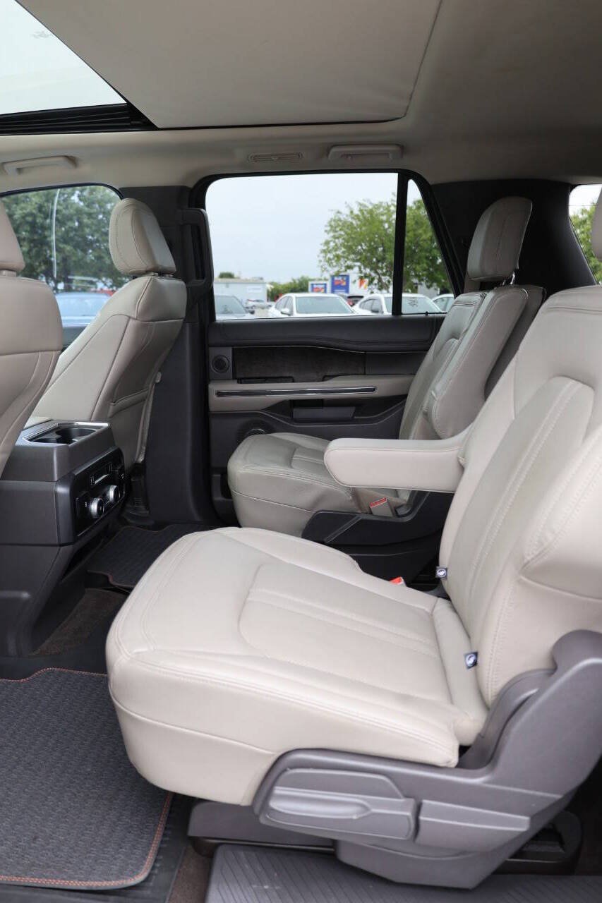 Used 2021 Ford Expedition Max Limited AWD/4WD image 18