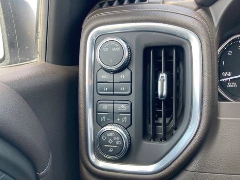 Used 2021 GMC Sierra 1500 SLT AWD/4WD image 15