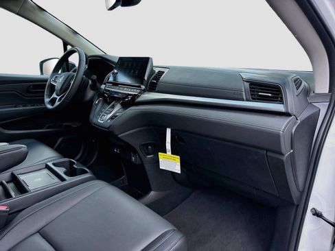 Certified 2026 Honda Odyssey EX-L image 34