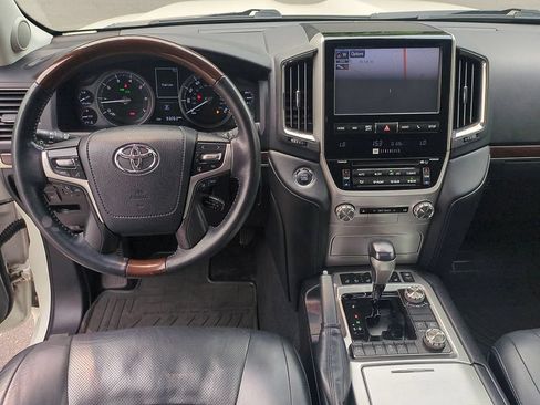 Used 2016 Toyota Land Cruiser w/ Four Season Floor Mat Package AWD/4WD image 15