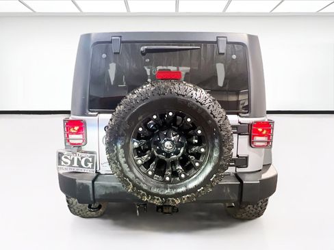 Used 2016 Jeep Wrangler Unlimited Sport w/ Quick Order Package 24S AWD/4WD image 5