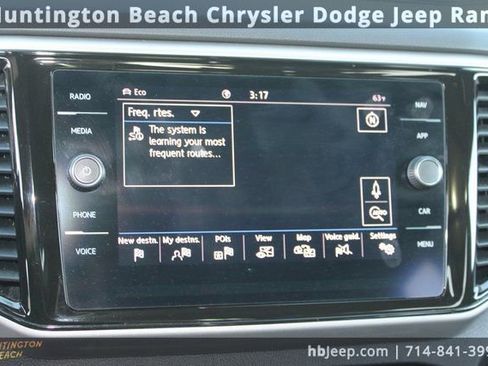 Used 2020 Volkswagen Atlas Cross Sport SEL image 27