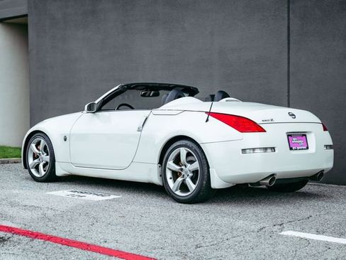 Used 2007 Nissan 350Z Grand Touring image 7