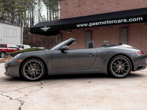 Used 2017 Porsche 911 Carrera image 11