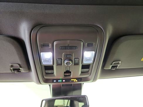 Used 2023 GMC Yukon Denali image 23