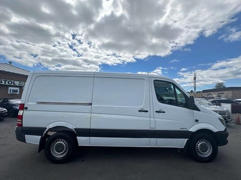 Used 2016 Mercedes-Benz Sprinter 2500 image 5