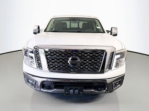 Used 2019 Nissan Titan SL w/ Chrome Package AWD/4WD image 2