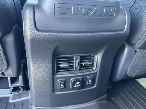 Used 2018 Nissan Titan PRO-4X w/ Pro-4x Convenience Package AWD/4WD image 32