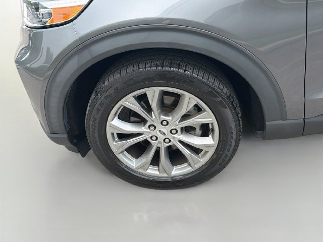 Used 2022 Ford Explorer Limited w/ Equipment Group 301A RWD image 32