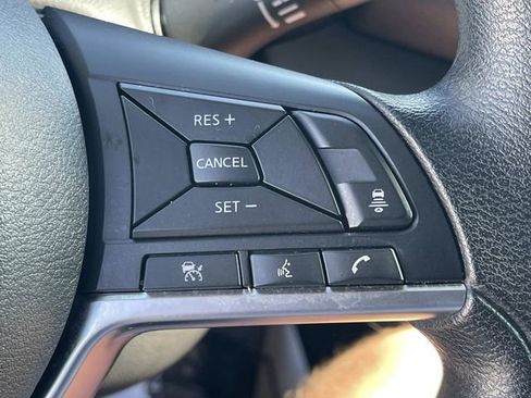 Used 2024 Nissan Sentra SV FWD image 34